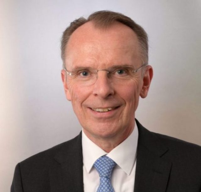 Prof. Dr. Alexander Bruns